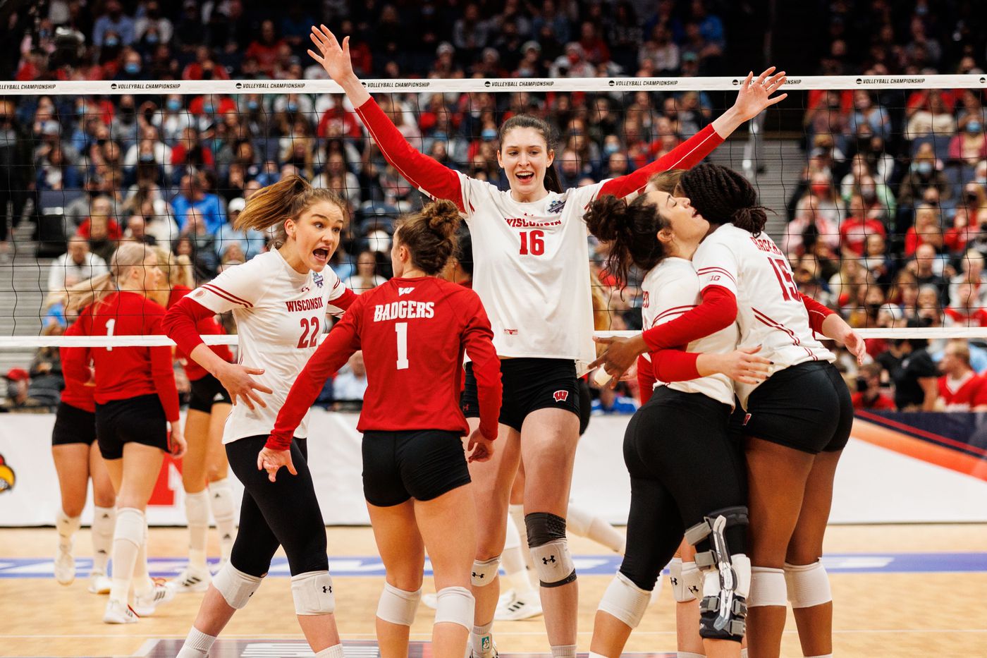 The 8 True Story Behind the Wisconsin Volleyball Team Leaked Original