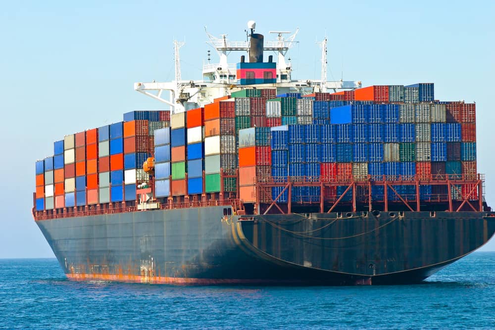 Freight Shipping Containers: A Vital Component of Global Trade 2024
