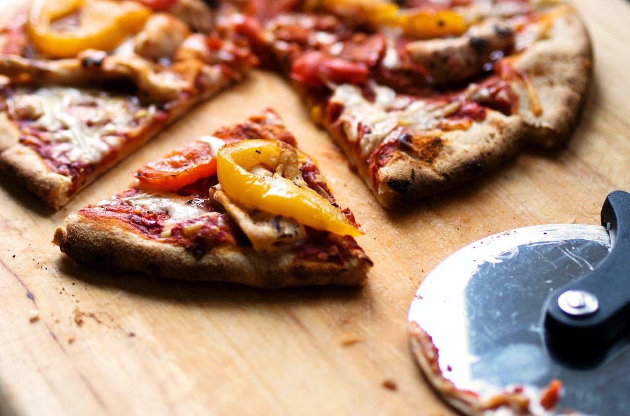 Everything You Need For an At-Home Pizza Night