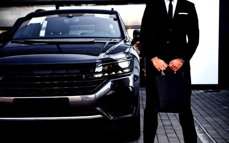 Cruising NYC in Style: Top Notch Limo Services Revealed